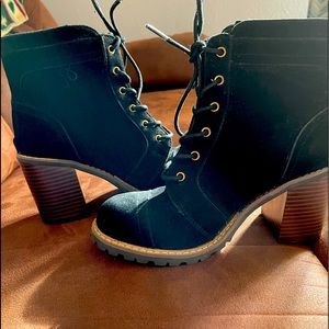 Ankle boots